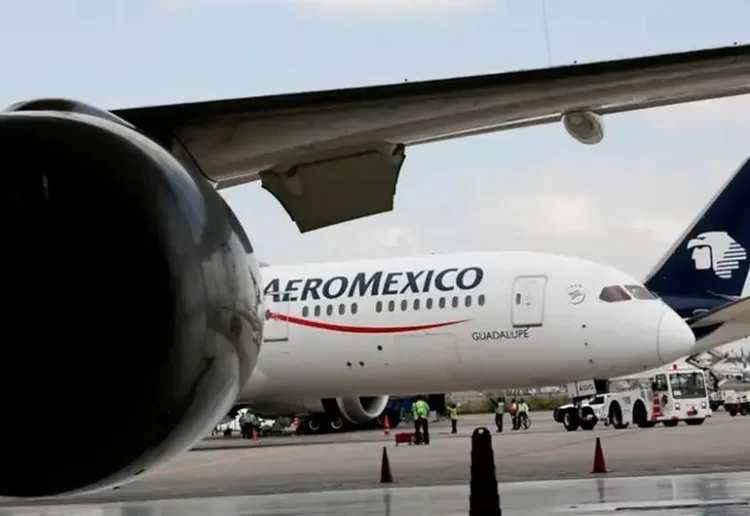 Aeropuerto de Monterrey ajusta sus operaciones por fuerte tormenta eléctrica