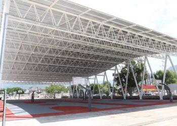 Construyen moderno gimnasio en la Normal de Educadoras de Cd. Victoria, Tamaulipas