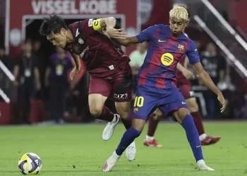 Barcelona debuta con triunfo 3-1 en su gira asiática