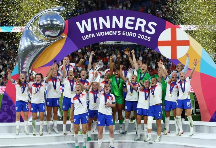 Inglaterra revalida corona en la Eurocopa Femenil; derrota en penales a España