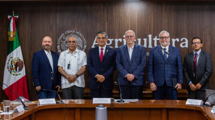 Analizan Secretario de Agricultura y Gobernador de Tamaulipas comercialización de granos y sanidad animal