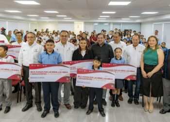 Entrega SET becas “Avanza Tamaulipas” y “Futuro Tamaulipas”
