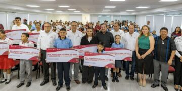 Entrega SET becas “Avanza Tamaulipas” y “Futuro Tamaulipas”