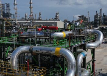 Dos Bocas, entre las refinerías más caras del mundo