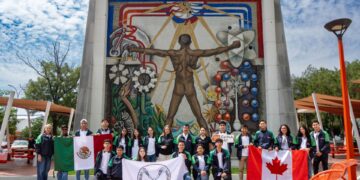 Inician 18 estudiantes de la UAT una estancia académica de verano en Victoria, Canadá