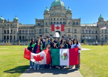 Estudiantes del CeINA UAT viven experiencia cultural en Canadá