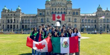 Estudiantes del CeINA UAT viven experiencia cultural en Canadá