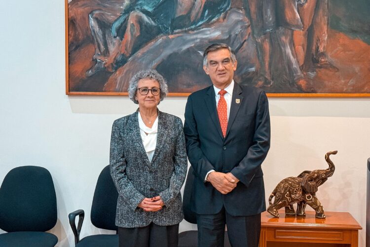 Sostiene gobernador Américo Villarreal acuerdos en materia de salud con Subsecretaria de Egresos