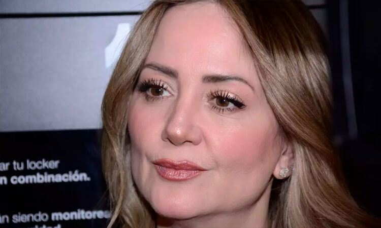 Andrea Legarreta aclara detalles de su vida romántica