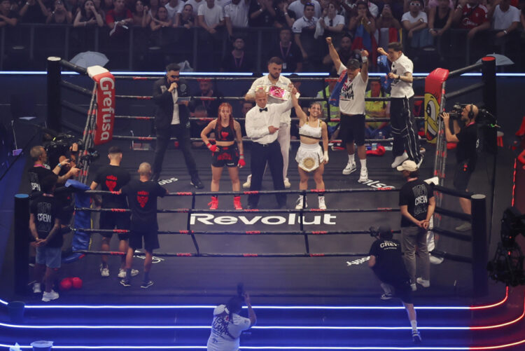 Resumen y ganadores de la Velada del Año 5 con Alana como la única ganadora de mexicanos