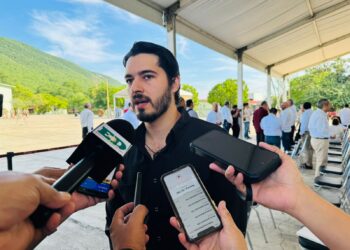 Estalla huelga en dos maquiladoras