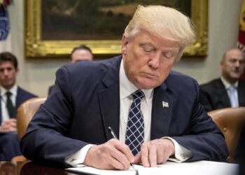 Trump confirma nuevos aranceles de 30% a importaciones mexicanas