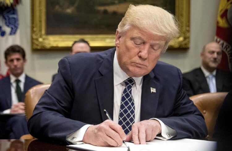 Trump confirma nuevos aranceles de 30% a importaciones mexicanas