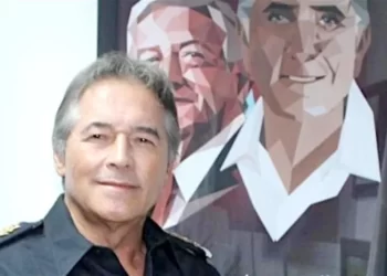 Huye del país exjefe policial de Tabasco vinculado al crimen organizado