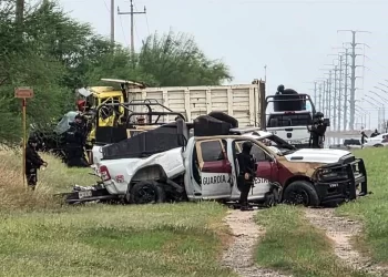 Mueren en accidente tres guardias estatales