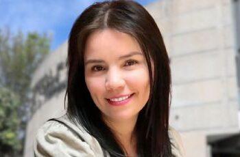 “Dato Protegido”: Tribunal obliga a ciudadana a disculparse 30 veces sin nombrar a la diputada