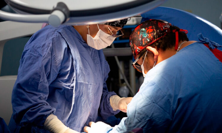 Salud reducirá 40 % de programas en 2026