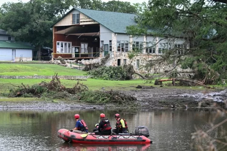 Más de 100 muertos por inundaciones en Texas
