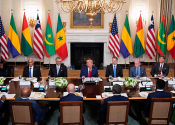 Ve Trump a África como potencia mundial