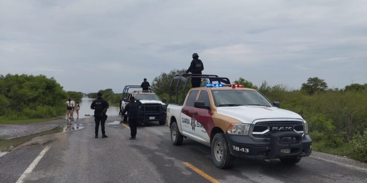 Persiste cierre de vialidad en carreteras de Victoria a Villa de Casas y a Soto la Marina