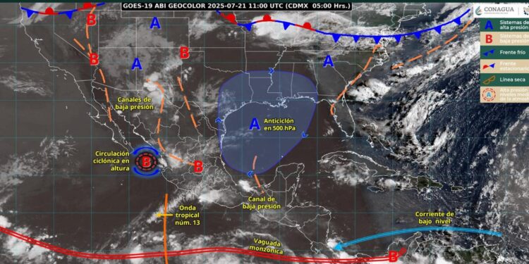 Vigilan posible formación de tormenta en el Atlántico