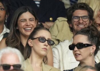 Presumen Garfield y Barbaro su romance en Wimbledon