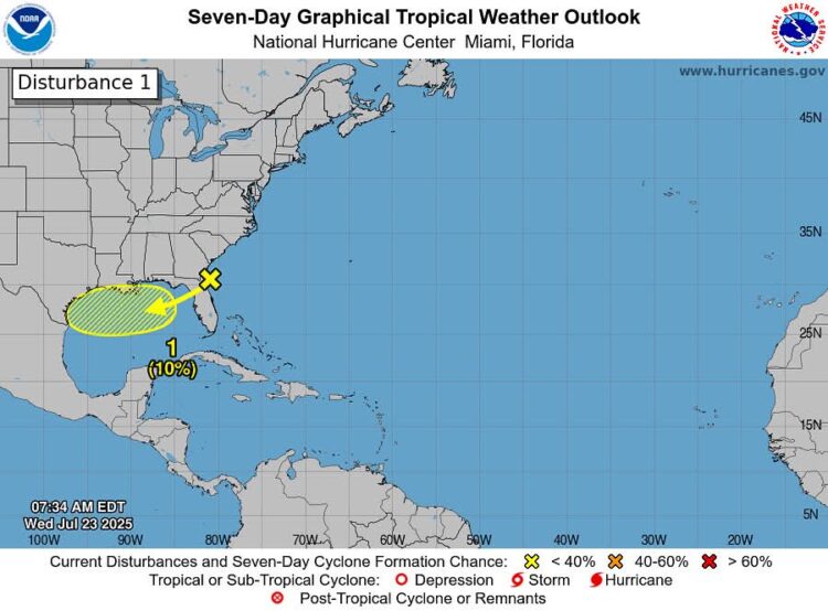 Monitorean posible formación de tormenta en el Golfo de México