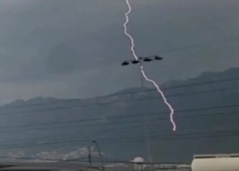 Tormenta eléctrica provoca cinco incendios forestales en Nuevo León