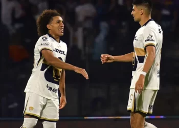 Pumas y Necaxa igualan tras polémica en el minuto 90+7