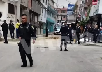 Muere mujer por bala perdida tras ataque directo en Coyoacán; hay dos detenidos
