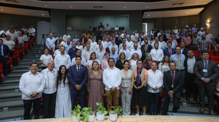 Inaugura SEDENER Foro “Yacimientos de Baja Permeabilidad y Porosidad”