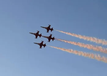 Trump ordena despliegue aéreo y naval para enfrentar narcotráfico en el Caribe