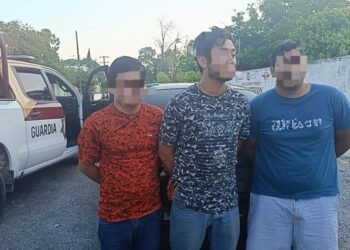 Cae tres personas por asaltar a un transeúnte en sector Soriana-Carrera