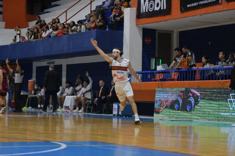 Doble triunfo de Correcaminos en serie cardiaca ante Calor de Cancún en duela jaiba