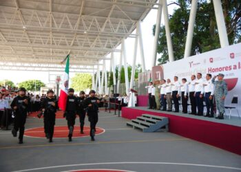 Entrega Américo Villareal canchas y gimnasio de básquetbol remodelados en Cd. Victoria