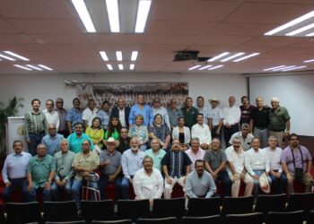 Emotiva convivencia de Veterinarios en Cd. Victoria a 40 años de graduados en la FMVZ de la UAT