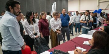 Ofertan 880 vacantes 50 empresas en la Feria del Empleo de Cd. Victoria