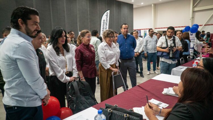 Ofertan 880 vacantes 50 empresas en la Feria del Empleo de Cd. Victoria