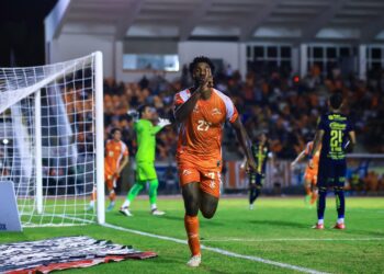 Correcaminos con 10 hombres empata 1-1 ante Morelia en arranque del torneo en el “Marte R. Gómez”