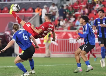 Con golazo de ‘chilena’ de Paulinho Toluca gana a Montreal en la Leagues Cup 2025