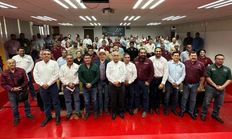 Capacitan a personal técnico en detección y control del gusano barrenador