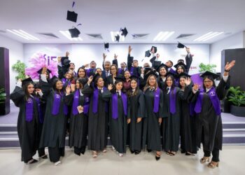 Gradúa DIF Tamaulipas a 24 terapeutas físicos del Centro de Rehabilitación y Educación Especial