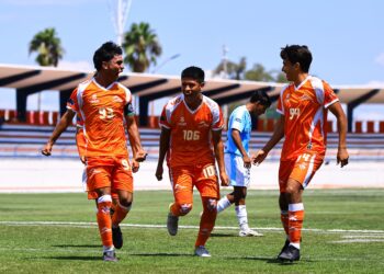 Inicia el campeón Correcaminos con triunfo 1-0 sobre Lobos