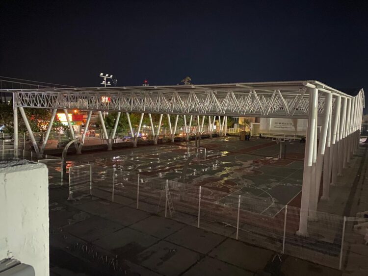 Deficiente declive y drenaje en canchas de básquetbol de la Deportiva “Adolfo Ruiz Cortines”