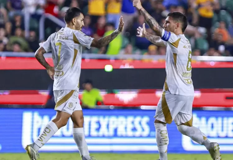 Tigres empata 2-2 en tiempo adicional a un Mazatlán de 10 hombres