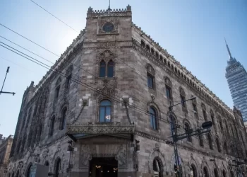 Correos de México suspende envíos de cartas y paquetería a Estados Unidos