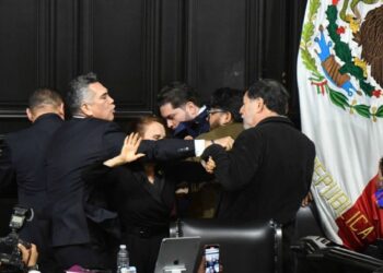 La primera agresión física vino de Fernández Noroña: Alejandro Moreno