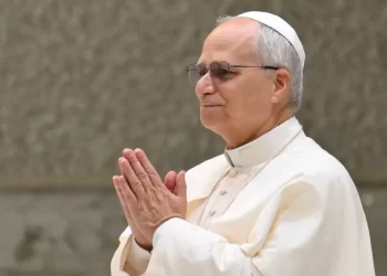 Papa León XIV reza “entristecido” por las víctimas del tiroteo en Mineápolis