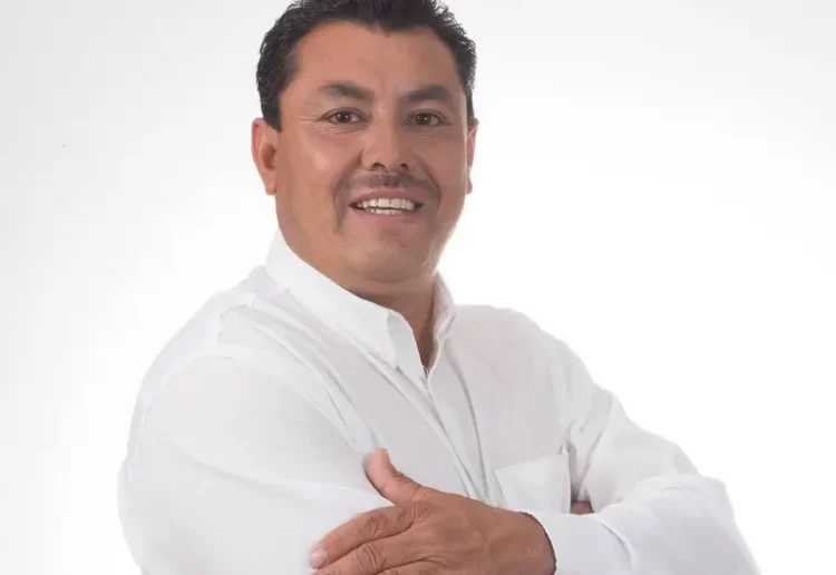 Acribillan a exalcalde priista de Las Minas, Veracruz y a su hijo de 27 años