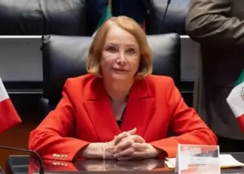 Laura Itzel Castillo asume presidencia del Senado; releva a Fernández Noroña